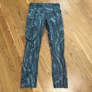 lululemon leggings 23” with pockets